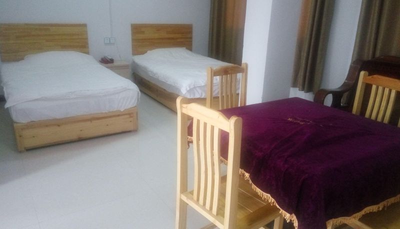 Zimmer - Youth Holiday Hotel