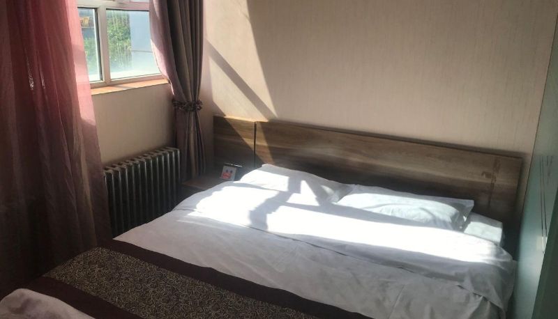 Camera - Yiyang Business Hotel