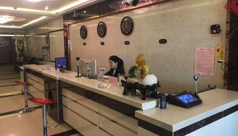 Area esterna dell'hotel - Weimei Business Hotel