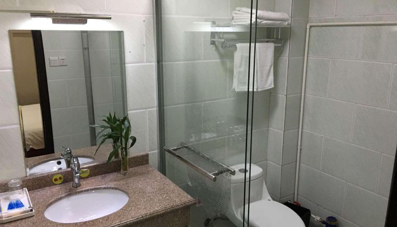 Zewnętrzna część hotelu - Vinas Hotel (Shishi Taihe Plaza Branch)