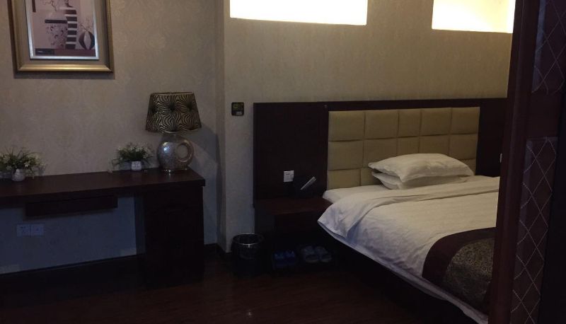 Zimmer - Yaju Business Hotel (Danyang Railway Station Branch)