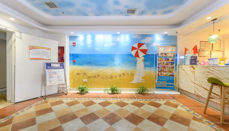 Zewnętrzna część hotelu - Yunduo Encounters Hotel (Five Star Garden Store)