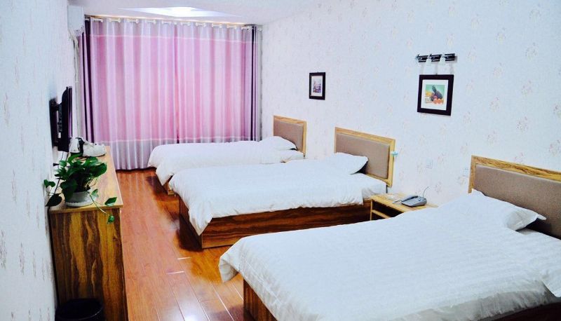 Info - Donghao Business Hotel (Qihe Wanda Plaza Store)