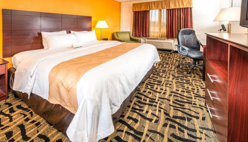 Room - Quality Inn & Suites Danville East