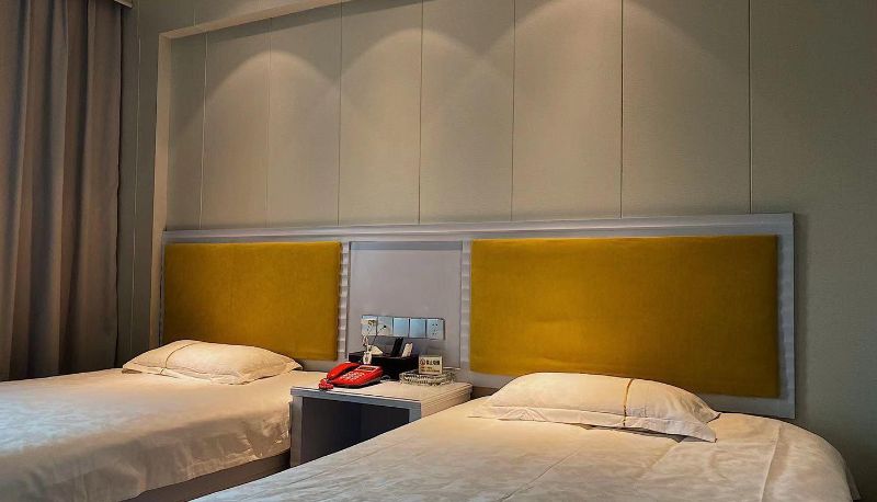 Camera business - Fanghua Holiday Inn