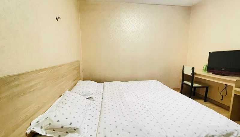 Zimmer - Yinhua Hotel (Tongji Hospital Store)