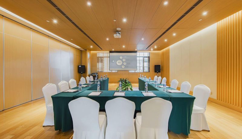 Hotel Außenbreich - Radisson Weijia Hotel in Yinrun Town