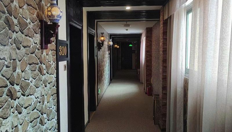 Area esterna dell'hotel - Overseas Chinese Hotel