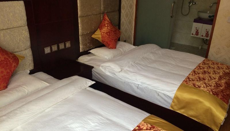 Area esterna dell'hotel - Huashuiwan Qingzhu Garden