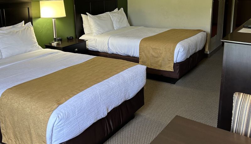 Camera - Boarders Inn & Suites by Cobblestone Hotels - Munising