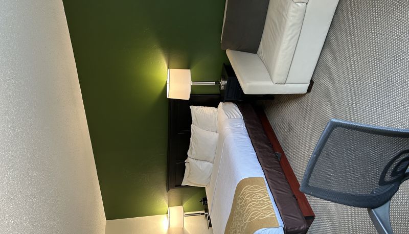 Camera - Boarders Inn & Suites by Cobblestone Hotels - Munising