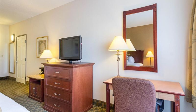 Zimmer - Quality Inn Fairmont