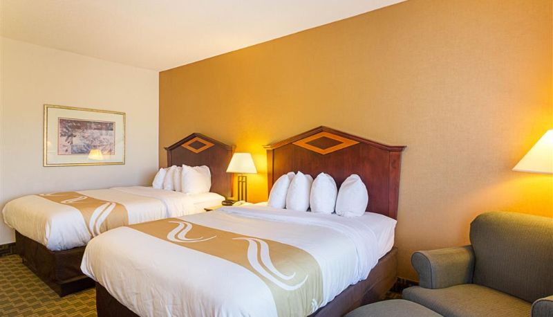 Pokój - Quality Inn Fairmont
