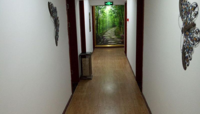 Zewnętrzna część hotelu - Guiyou Business Hotel