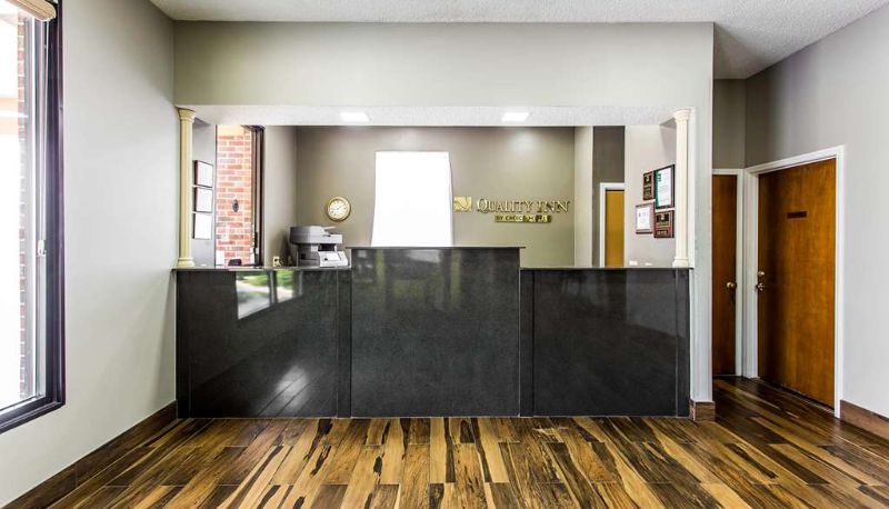 Hall - Quality Inn Albemarle
