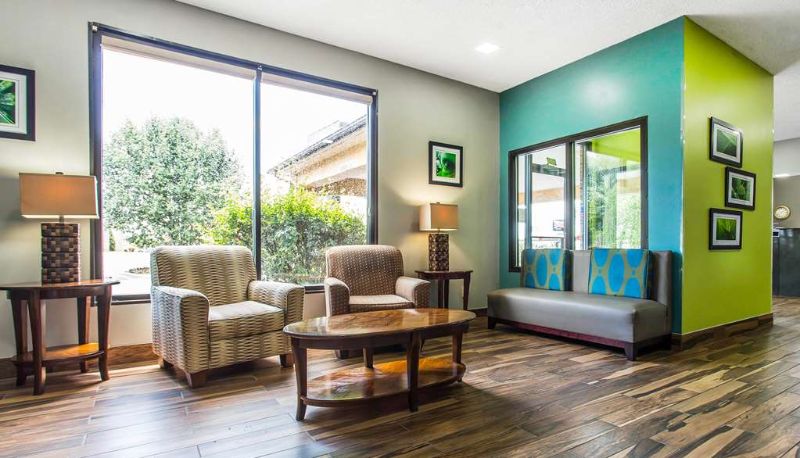 Hall - Quality Inn Albemarle