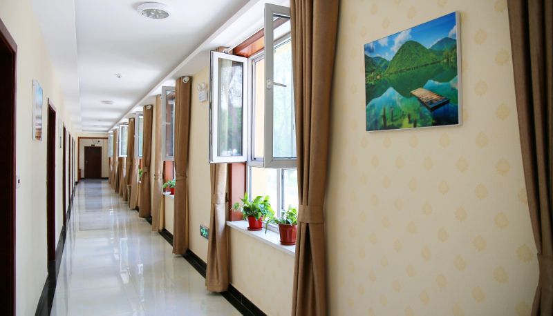 Hotel Außenbreich - Fukang Yicheng Wanjia Business Hotel