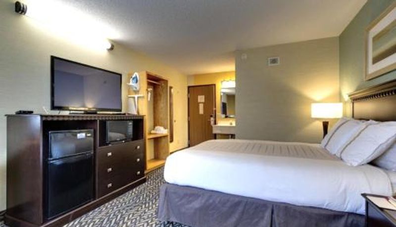 Oda - Fireside Inn and Suites