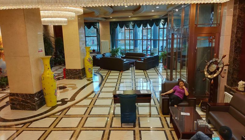 Area esterna dell'hotel - Tongjiang Songhuajiang International Hotel