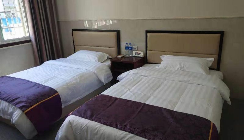 Kamer - Jiande Jinghong Hotel