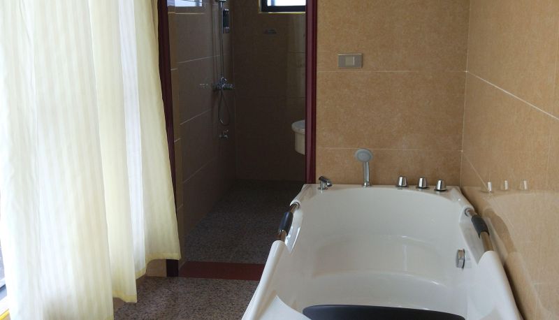 Zimmer - Menghui Tang Dynasty Hotel