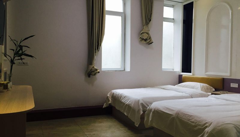 Camera - Liuhua Holiday Hotel