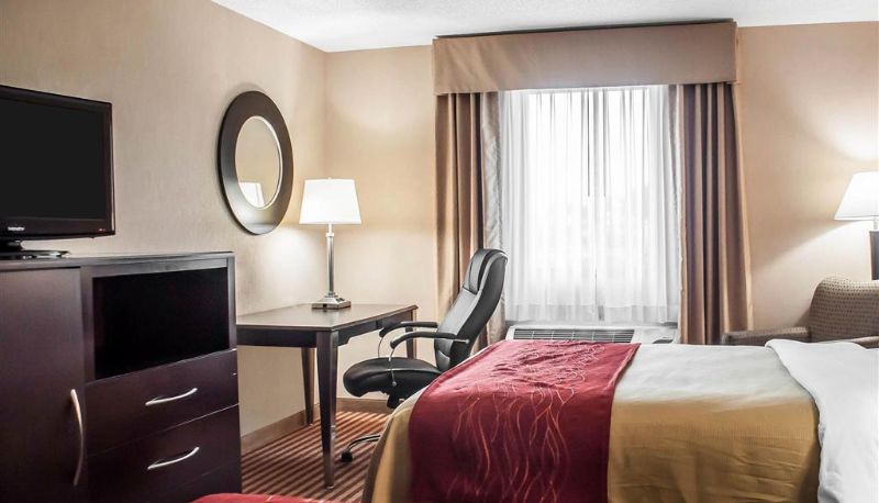 Zimmer - Quality Inn Dunkirk