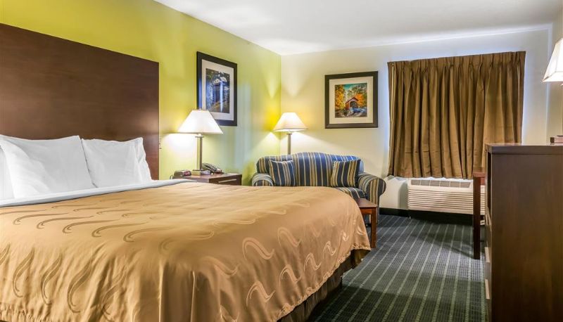 Zimmer - Quality Inn Jackson