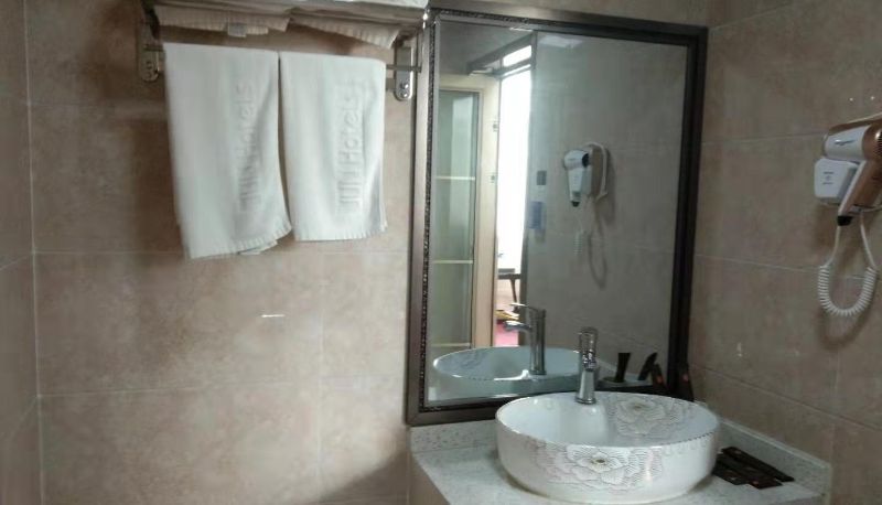 Business-Zimmer - Junyi Chain Hotel (Cangzhou Renqiu Convention and Exhibition Center Store)
