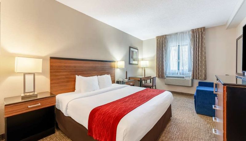 Pokój - SureStay Plus by Best Western Reading North