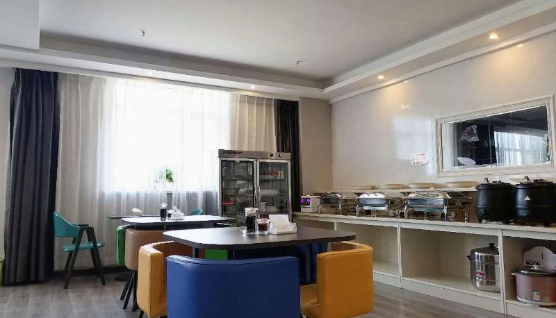 Buitenruimte van het hotel - Greenhouse Smart Selection Hotel (Hami Railway Station Bayi Road Branch)