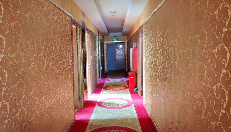 Area esterna dell'hotel - Hongrui Business Hotel (New Station Store)