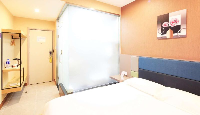 Camera business - Tianjin  Xiqing District  Aosen Logistics Park Home Inn - Pai Baiyun Hotel