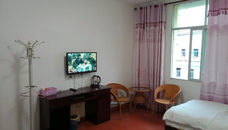 Zimmer - Shenghai Holiday Hotel