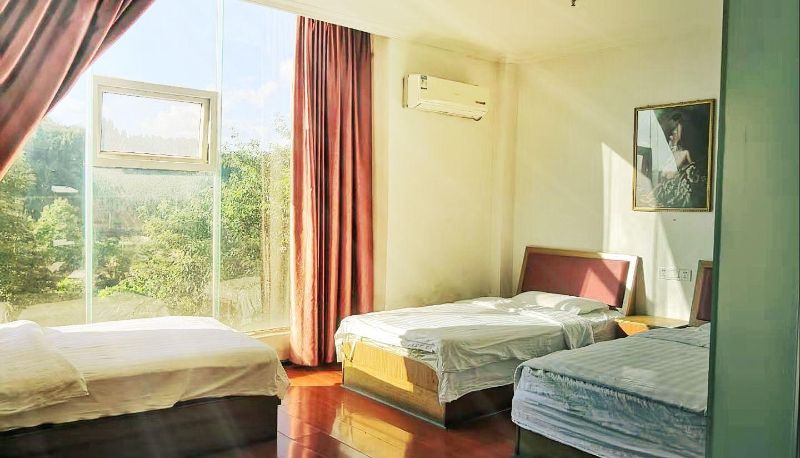 Room - Happy Home Hotel