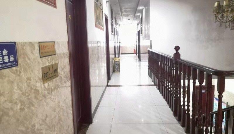 Area esterna dell'hotel - Chaoyang Business Hotel