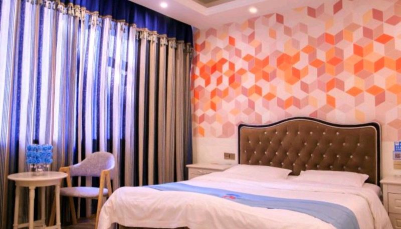 Camera business - Pai Hotel (Wanda Plaza Branch of Leshan High Speed Railway Station)