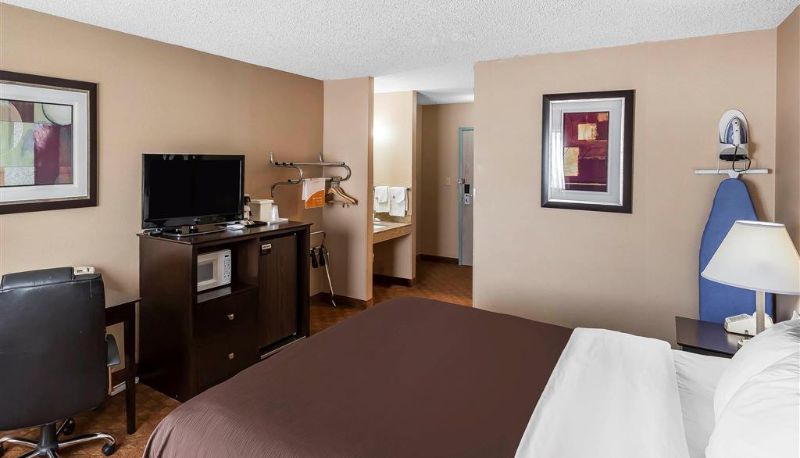 Zimmer - Quality Inn Dumas