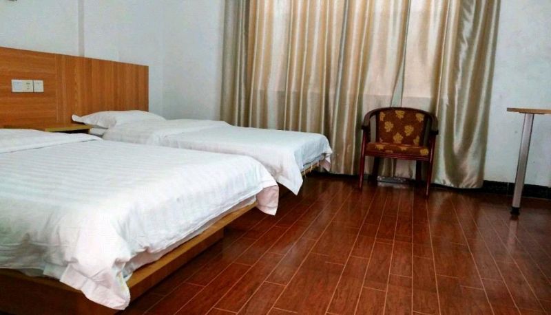 Zimmer - Coastal Line Hotel