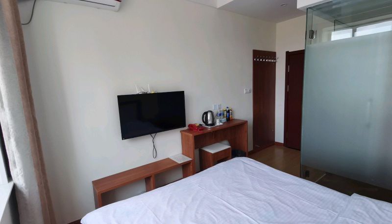 Camera business - Liangyou Hotel