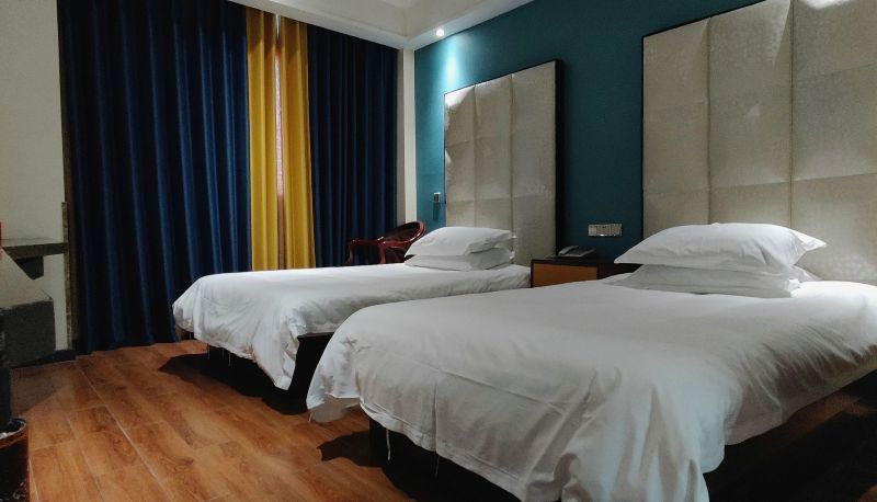 Zimmer - Menger Barton Fashion Hotel
