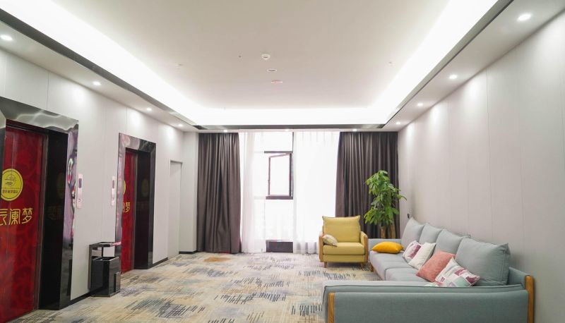 Zewnętrzna część hotelu - Jingchen Langmeng Hotel