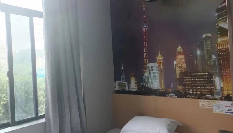 Zimmer - Chunlin Hotel (Shoe City Phase III Store)