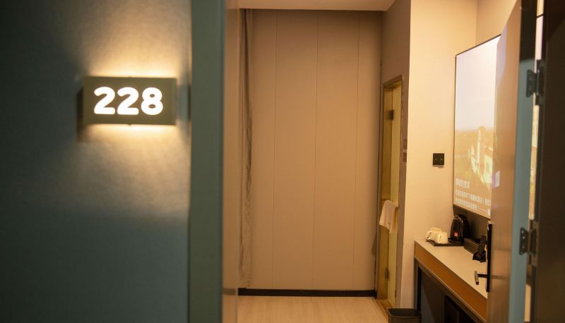 Business-Zimmer - a subsidiary of Rujia Ruibai Cloud Hotel in Haiyang Golden Conch Plaza