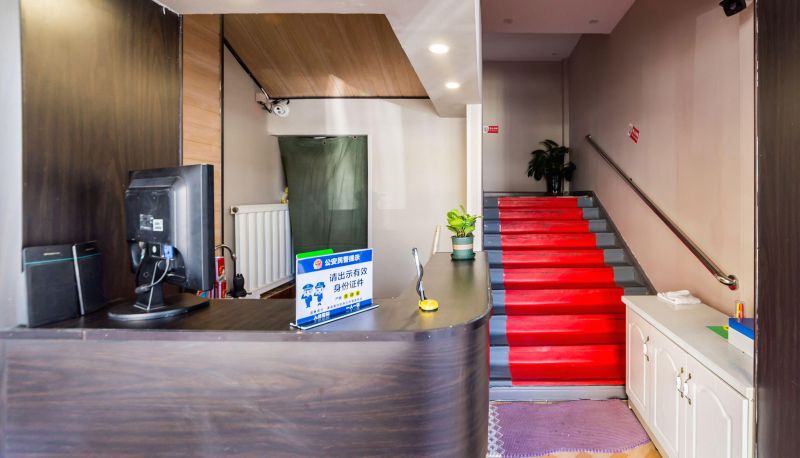 Buitenruimte van het hotel - Mudu Hotel