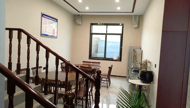 Zewnętrzna część hotelu - Xishan Travel Accommodation Hotel