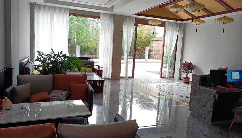 Zewnętrzna część hotelu - Xishan Travel Accommodation Hotel