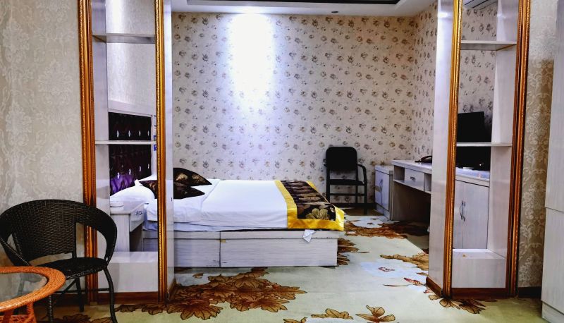 Camera business - Xinlong Business Hotel