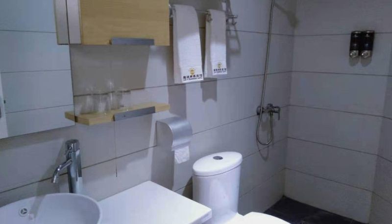 Camera con balcone - Junyi Business Hotel