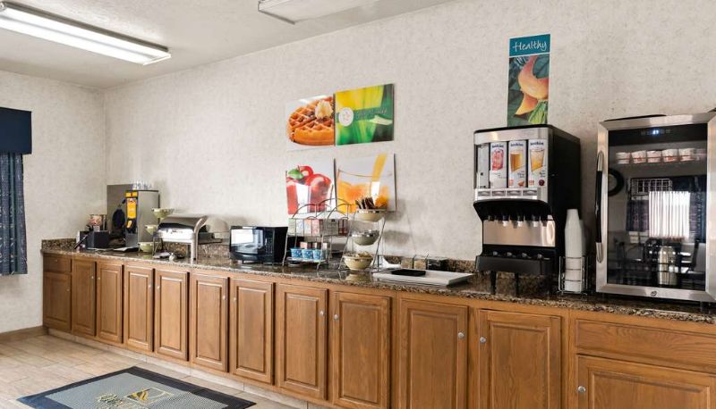 Restaurant - Quality Inn Cheyenne I-25 South